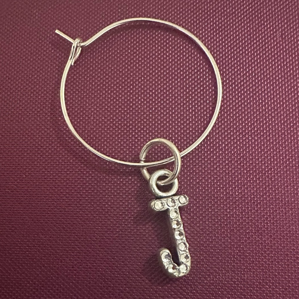 Wine glass charm embellished in Swarovski crystals letter initial “J”